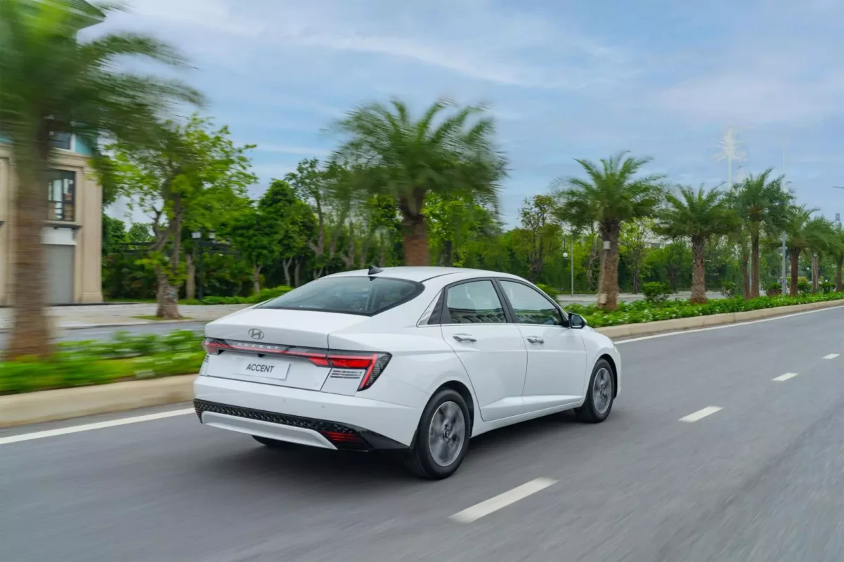 HYUNDAI ACCENT 2024